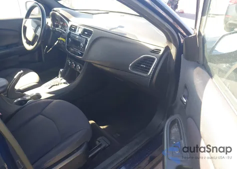 2014 Chrysler 200 Lx z USA, uszkodzony, nr VIN 1C3CCBAB7EN142604